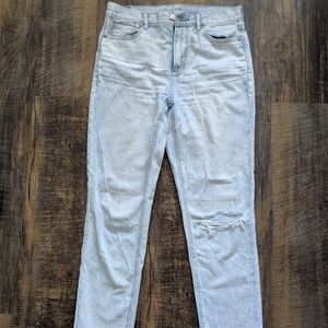 American Eagle Mom Jean